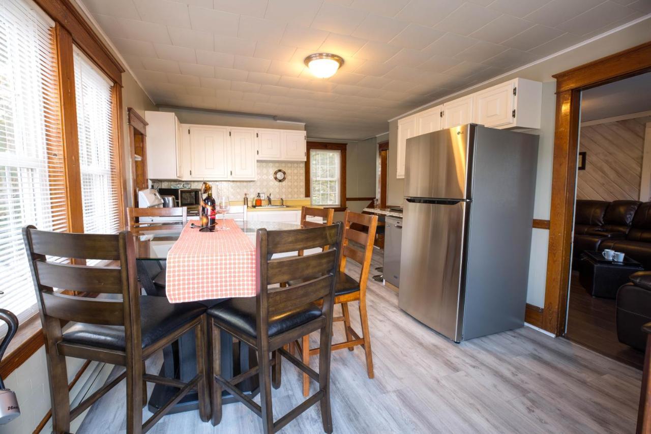 Sunnyside Home Near Sunday River, Black Mountain, Lakes And Hikes Rumford Zewnętrze zdjęcie