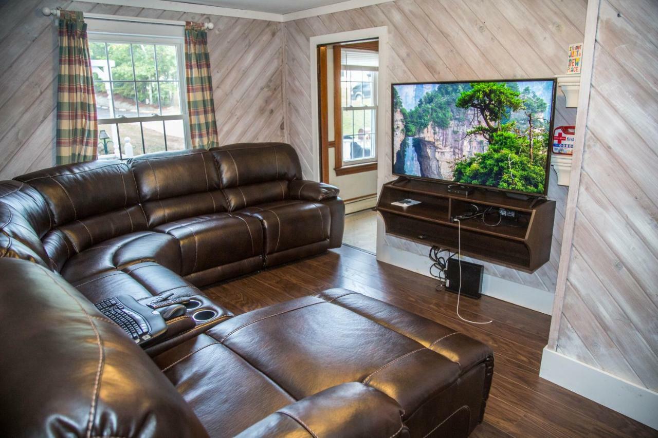 Sunnyside Home Near Sunday River, Black Mountain, Lakes And Hikes Rumford Zewnętrze zdjęcie